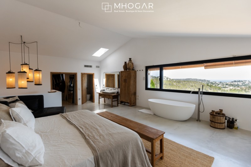  Exclusive Annual Rental - Timeless Design,  Mediterranean Views in La Costa Blanca!
